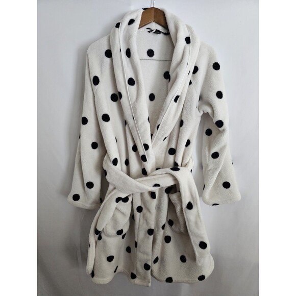 Victoria's Secret Other - Victorias Secret robe polka dot plush fleece white black Womens XS S belt flaws
